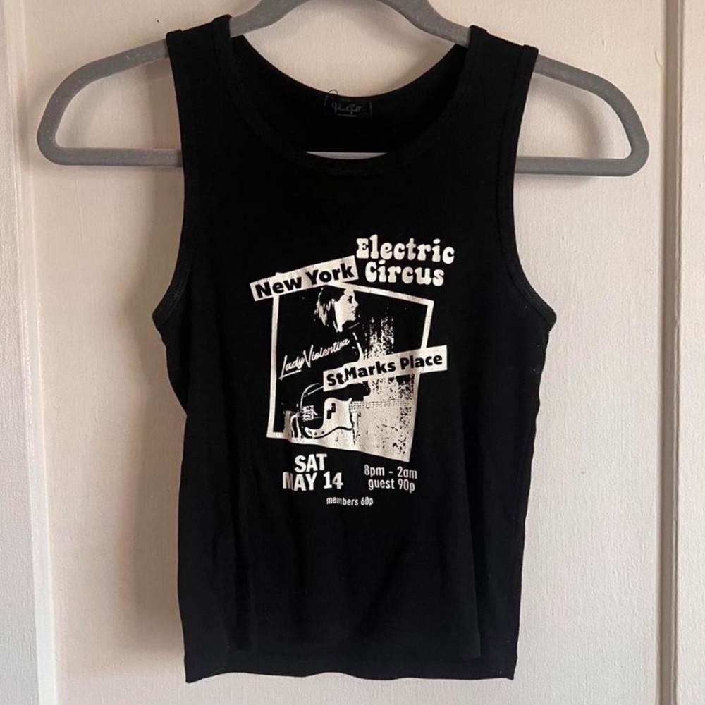 brandy melville graphic tank